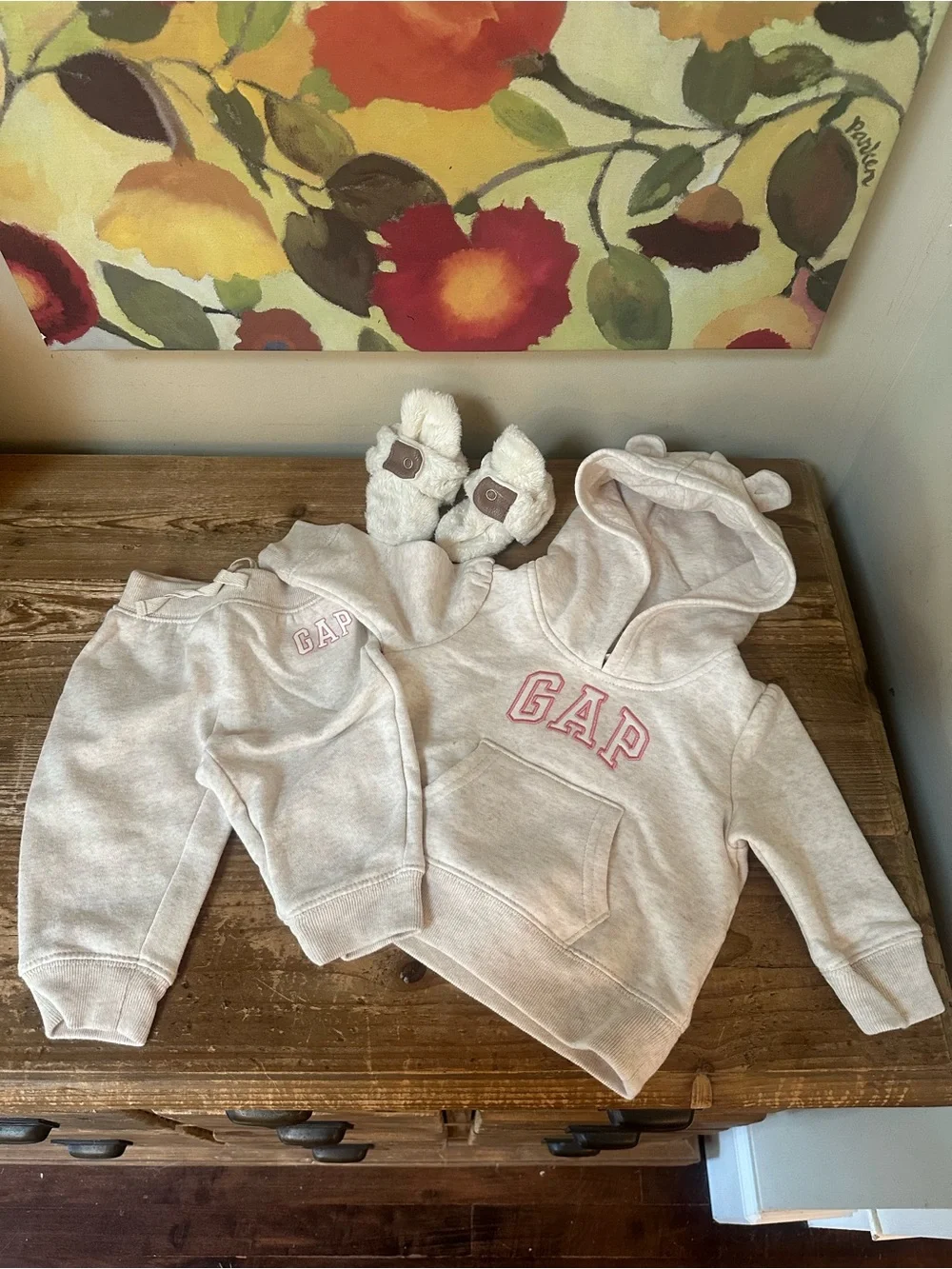 Baby Gap Hooded Sweatshirt Set Gray w/Pink Trim Robeez Crib Booties 3-6mo